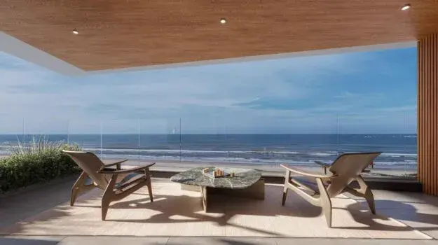 Casa Nammos, Torres