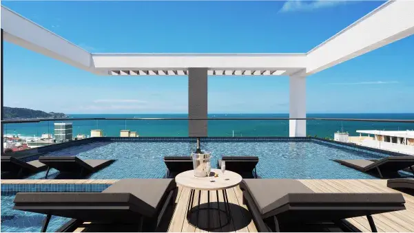 Villa Bellagio, Bombas, Bombinhas